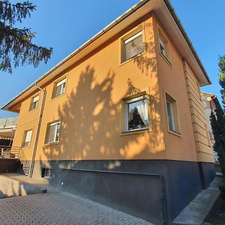 Adel Apartman Miskolc Dış mekan fotoğraf