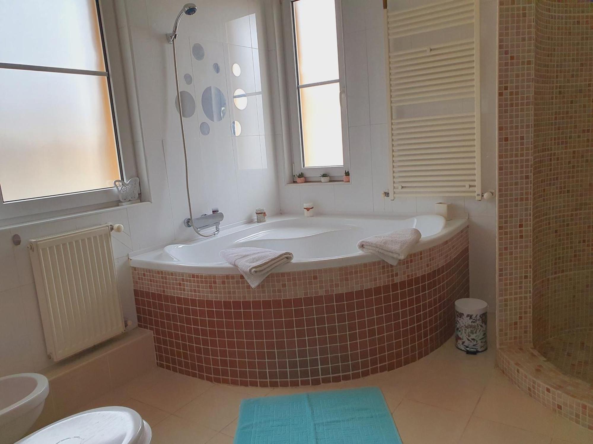 Adel Apartman Miskolc Dış mekan fotoğraf